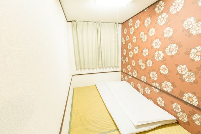 Backpackers Hotel Toyo-Single Room With A/C-1