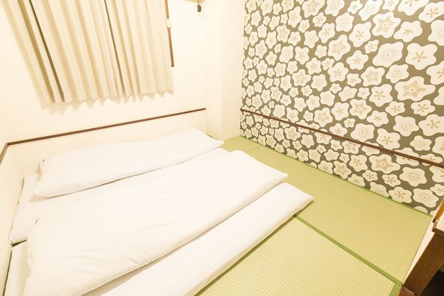 Backpackers Hotel Toyo-Twin room-2