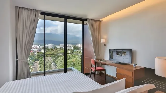 清邁伊斯廷譚酒店(Eastin Tan Hotel Chiang Mai)-豪華房 (含早餐)Deluxe Mountain View Room (Room with Breakfast)-1