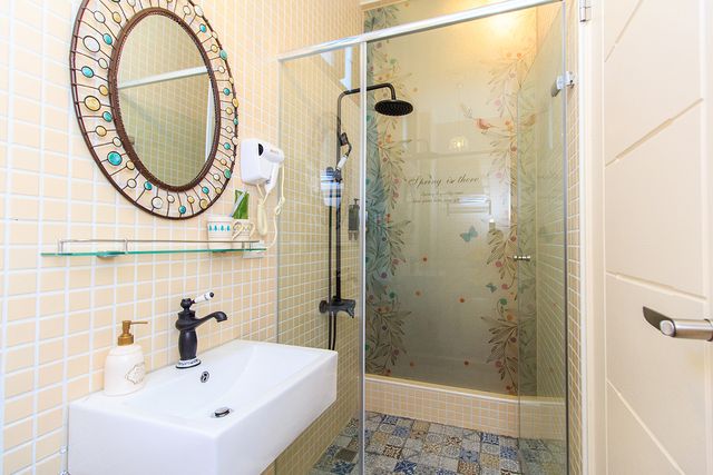 Turtle Dove-Egret French style 2-3 person room-8