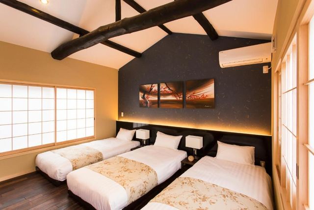 The view of the bed room.