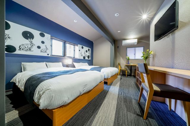 You can lay the bed and watch a TV. Talk with your partner, friend, or family and have a dinner here.