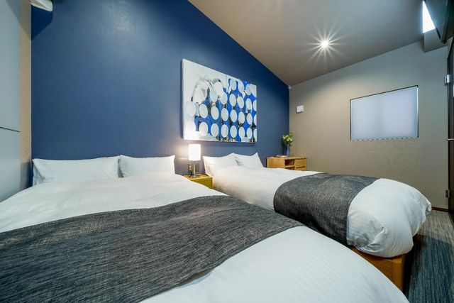 You can have a good sleep in this bed.  There is a bed lamp between two beds so you van read a book before you