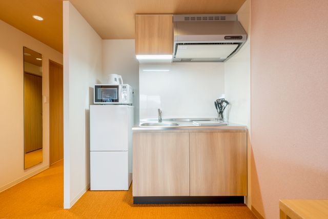 The kitchen is fully equipped with cooking utensils. Please enjoy cooking here!