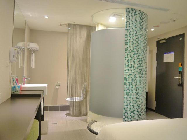 Wholesome Hotel-COZY Twin No window-3