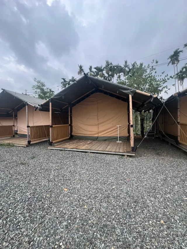 享聚山境露營區|獨家85折起!一泊三食、獨立衛浴、手作擴香石體驗-狩獵帳-1