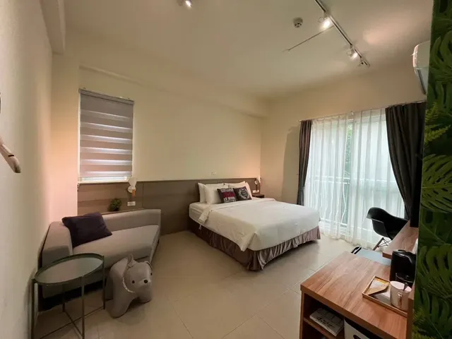 Ho Hostel-Double Room with Balcony-11