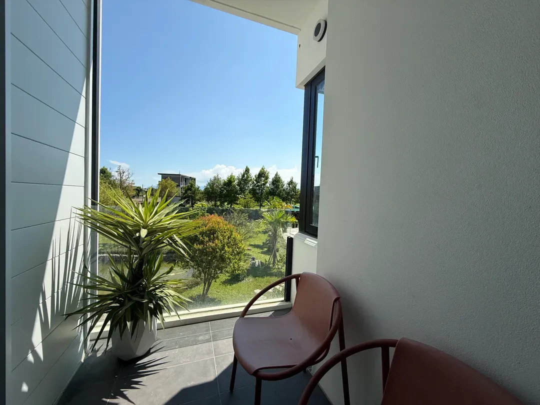 礁溪好好透光莊園Villa| 16-22人villa包棟 | 落羽松及湖景| 美式戶外烤爐 | 兒童電動車及室內遊戲室
