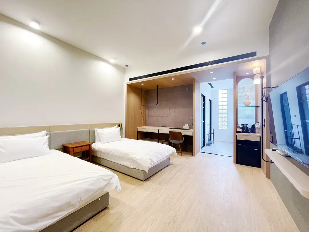 礁溪好好透光莊園Villa| 16-22人villa包棟 | 落羽松及湖景| 美式戶外烤爐 | 兒童電動車及室內遊戲室
