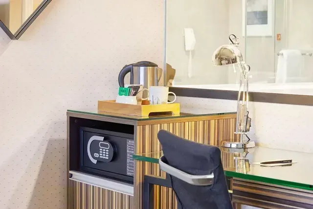 【High Speed Rail Holiday】 2-Day Free Travel at Caesar Park Hotel Taipei-Metropolis Room-4