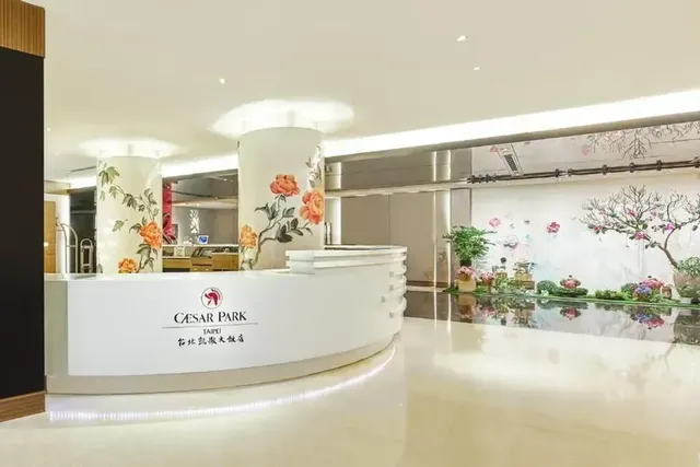 【High Speed Rail Holiday】 2-Day Free Travel at Caesar Park Hotel Taipei-Superior Family Room Two Double Beds-5
