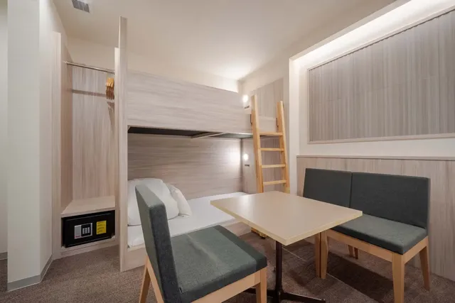 RESI STAY KUON-Bunk Quad-1
