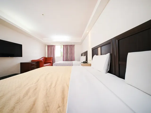 Guide Hotel Taoyuan Fuxing-Standard Quadruple Room-3