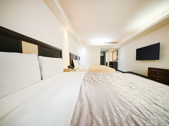 Guide Hotel Taoyuan Fuxing-Standard Quadruple Room-2