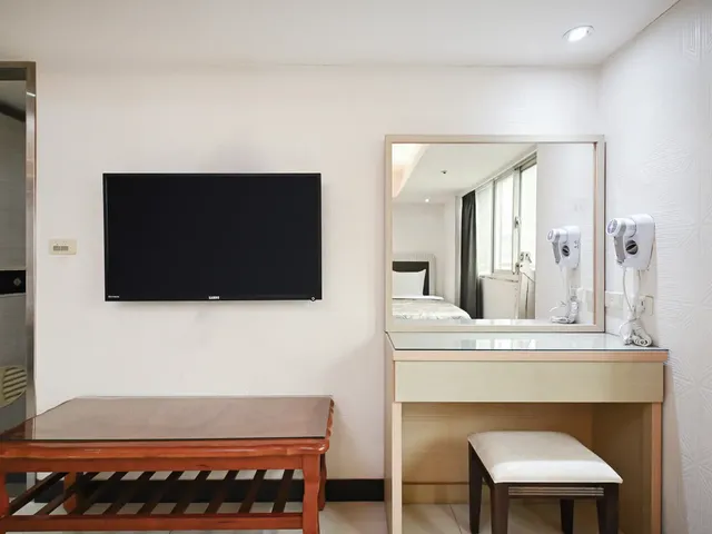 Guide Hotel Taoyuan Fuxing-Deluxe Quadruple Room-6