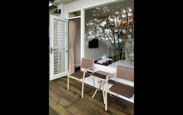 Sun Sweet House-Family Room with Balcony-9