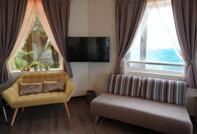 Sun Sweet House-Deluxe Quadruple Room-6
