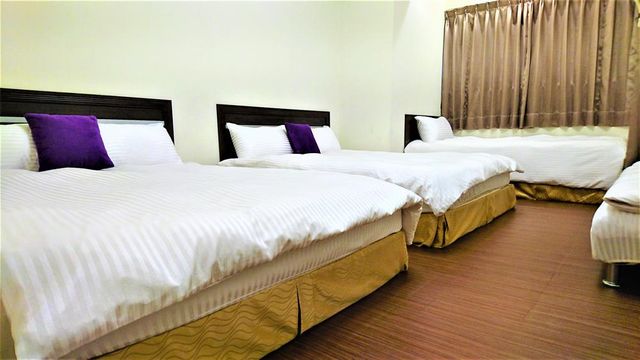 펑 클랜 베어 홈  (Feng clan bear home)-B6D2(exquisite family 6 people room) (1 rooms, 2 bathrooms) Taichung Fengjia Night Market Accommodation-1