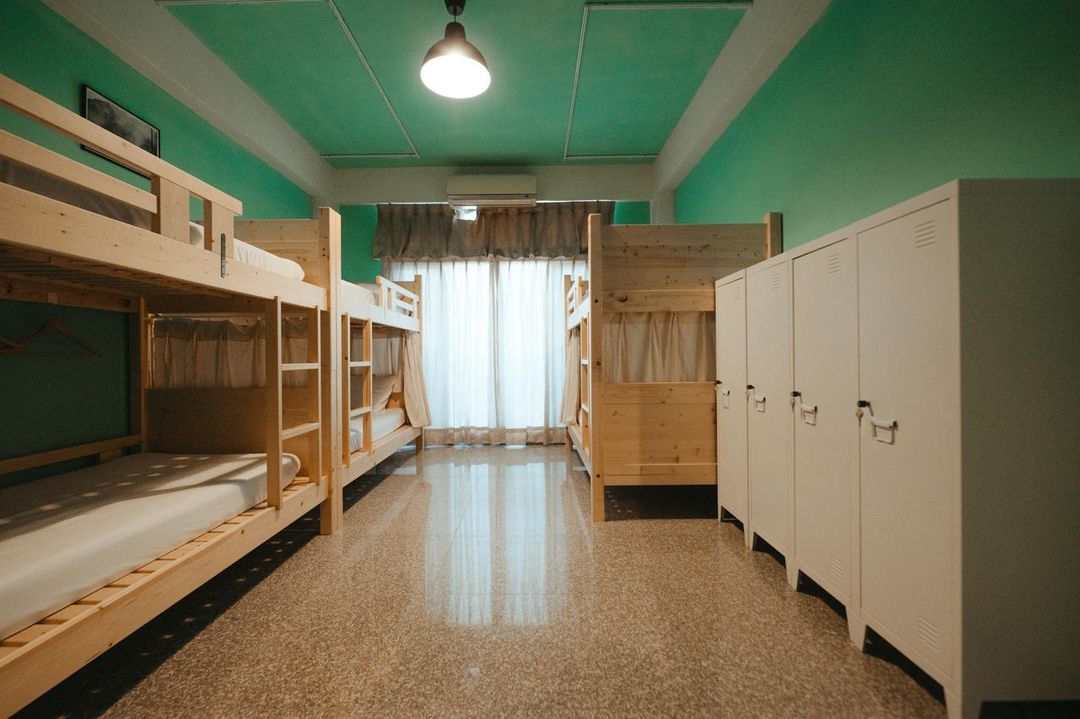 1995 Hostel
