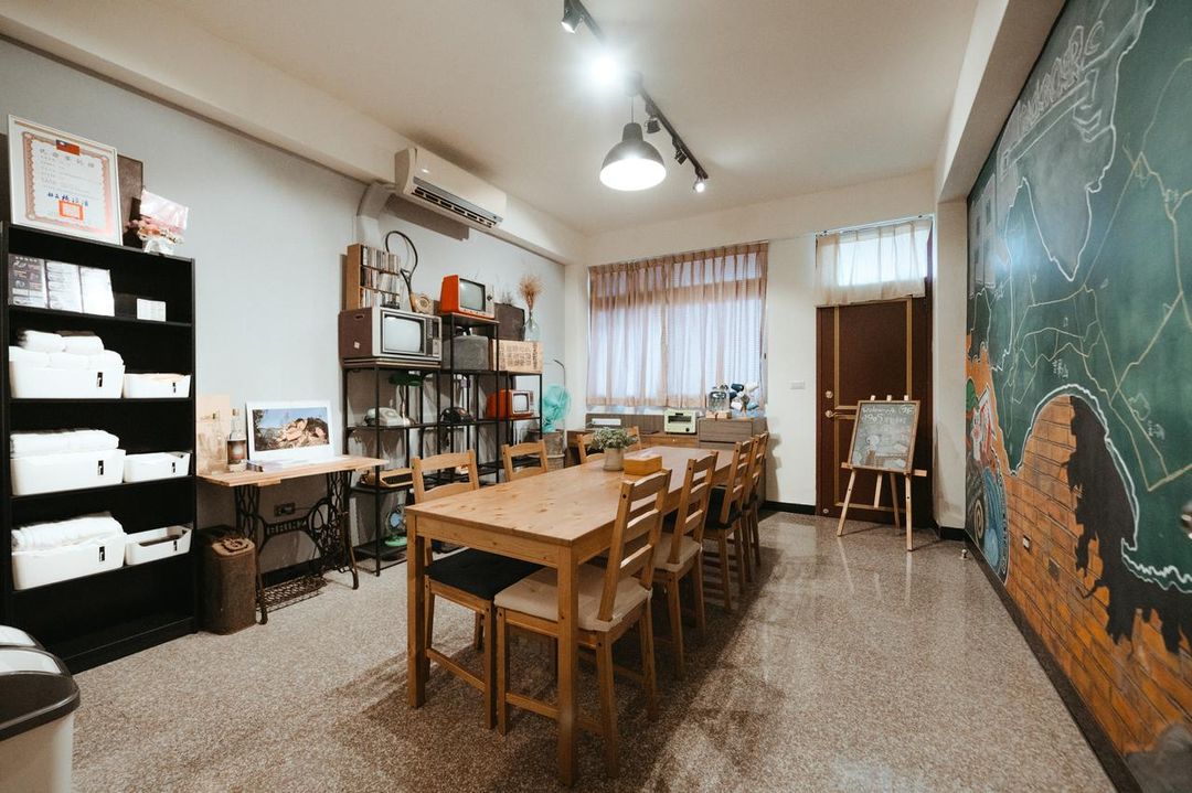 1995 Hostel