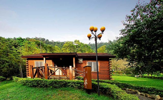 Sun Moon Lake Youth Activity Center-Triple Forest Chalet-5