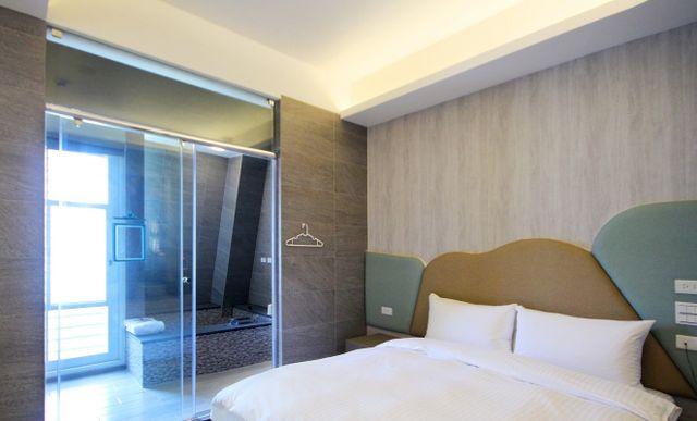 Oyu Jiaoxi Hot Spring Hotel-Deluxe Double Room-1