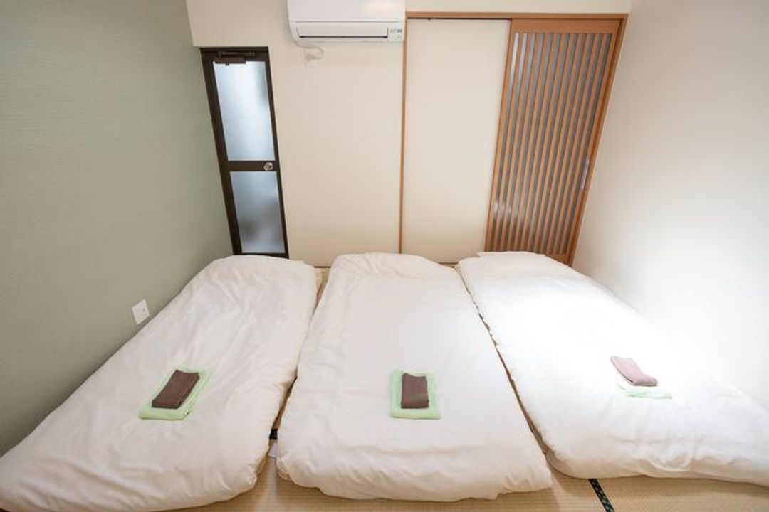 ENRAKU Guest house/FreeWiFi/Near JR Enmachi!