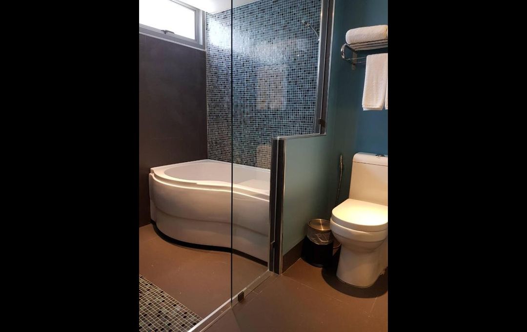 曼谷比左特爾酒店（Bizotel Premier Hotel & Residence）