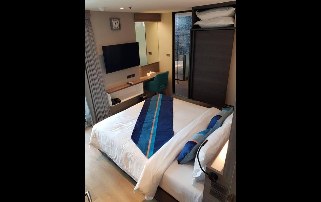 曼谷比左特爾酒店（Bizotel Premier Hotel & Residence）
