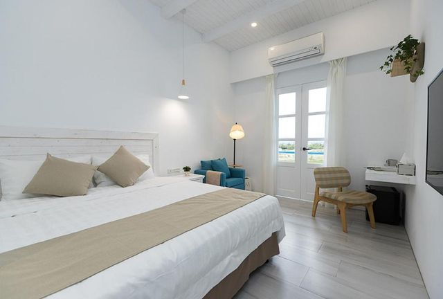 Blue White Bed and Breakfast-Double Room-1