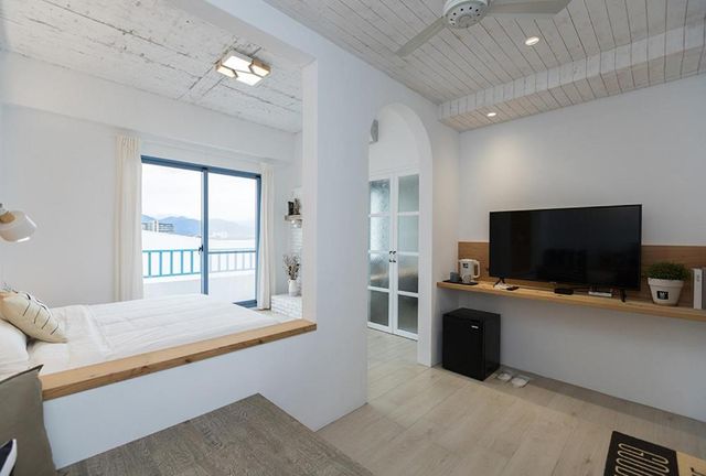 Blue White Bed and Breakfast-White Aegean Double Room-4
