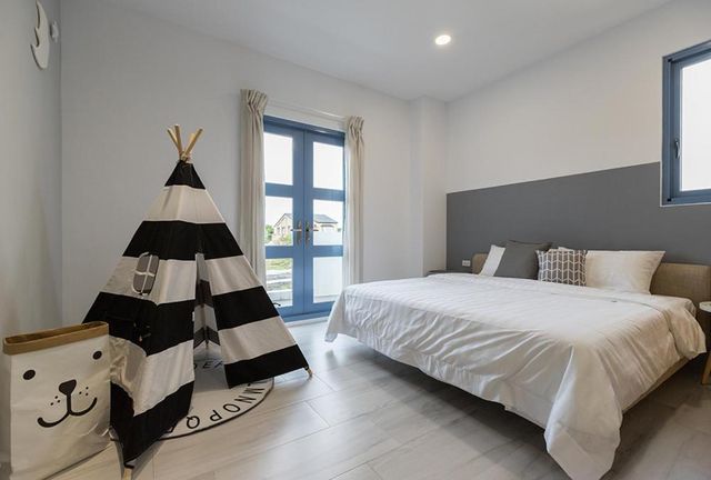 Blue White Bed and Breakfast-White Quadruple Room-4