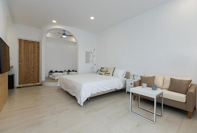 Blue White Bed and Breakfast-Quadruple Room-2