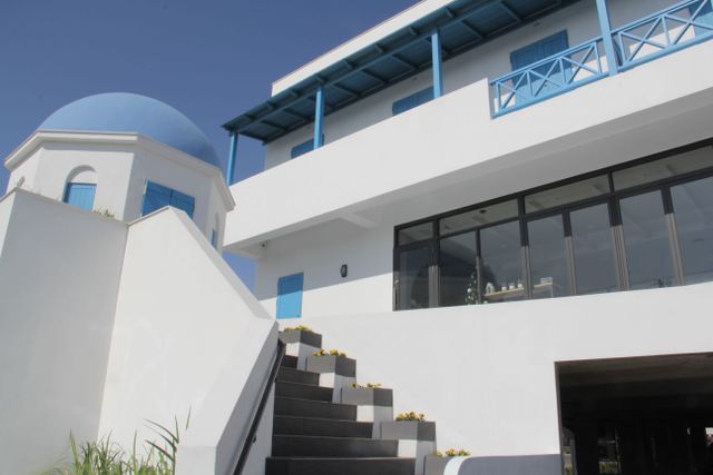 Blue White Bed and Breakfast-Quadruple Room-7