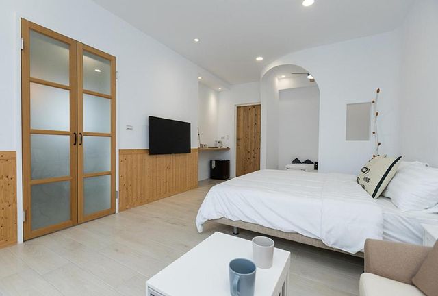 Blue White Bed and Breakfast-Quadruple Room-3
