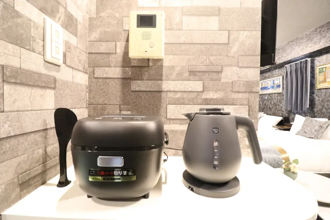 心齋橋旅居｜長堀橋站步行5分＊難波、道頓堀步行即達＊提供Wi-Fi＊設備齊全＊設計感客房