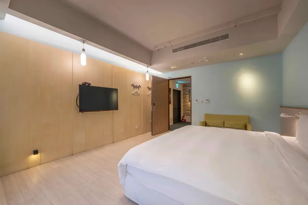 九号温泉旅店 l 温泉泡脚池 l 礁溪火车站步行5分钟