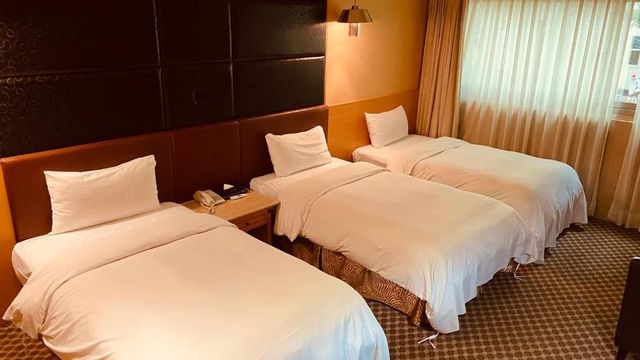 台中歐風商旅-商務三人房三單床(無餐)-1