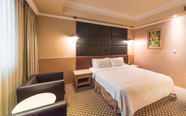 台中歐風商旅-商務一大床 - 下午18點後入住（含早餐）-2