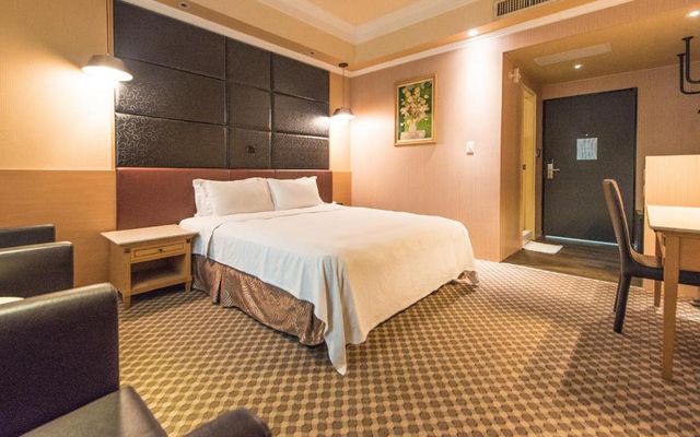 台中歐風商旅-商務一大床 - 下午18點後入住（含早餐）-4