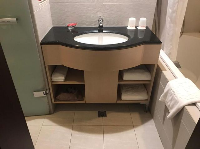 Charming City Hotel Taipei-Double Room with breakfast in box-5
