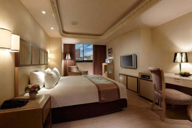 Charming City Hotel Taipei-Double Room with breakfast in box-3