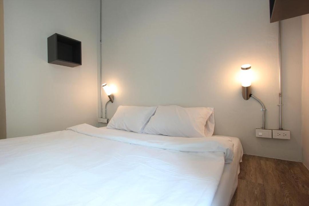 Diff Hostel