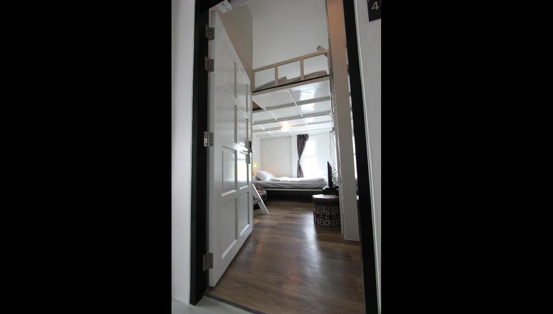 Diff Hostel