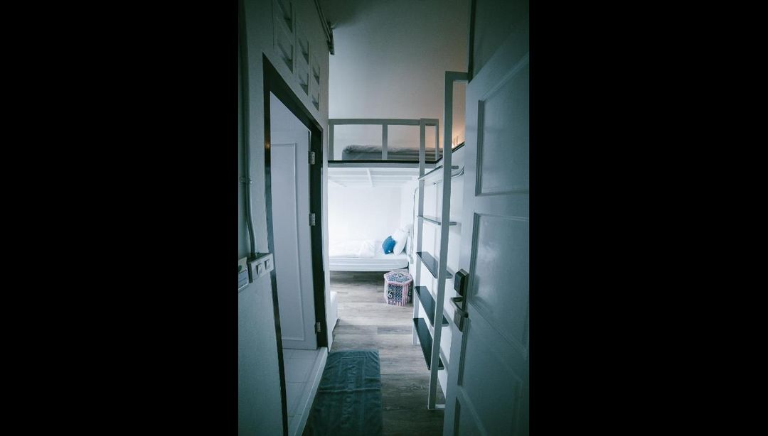 Diff Hostel