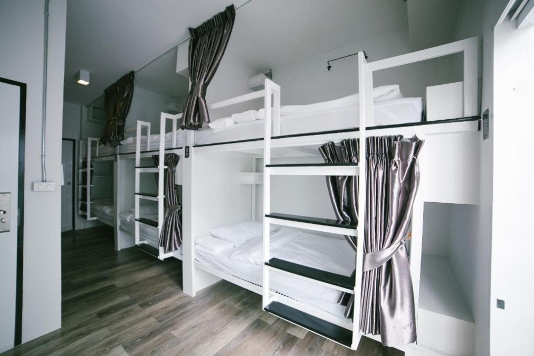 Diff Hostel