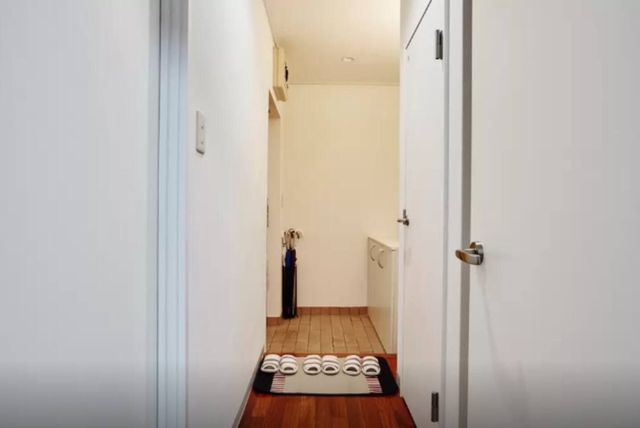 スリッパはありません。Currently no slippers.