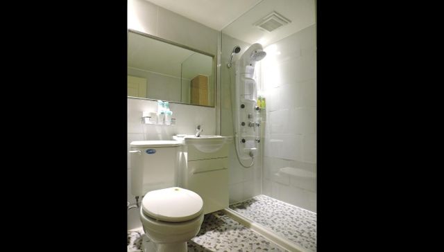 Meci Hotel-City View Twin Room-4