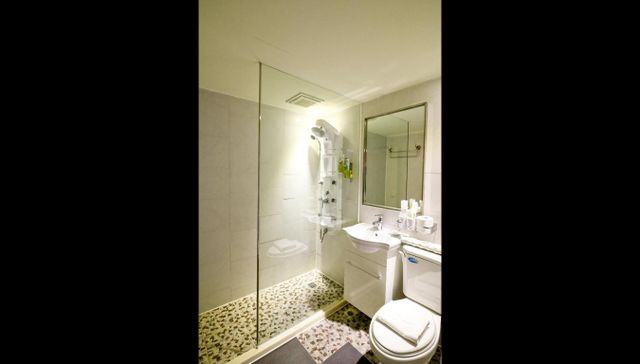 Meci Hotel-Double Room with City View-5