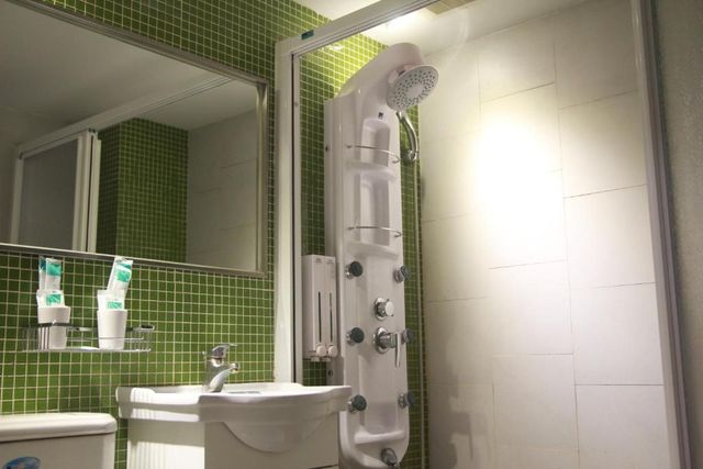 Meci Hotel-Mountain View Twin Room-5